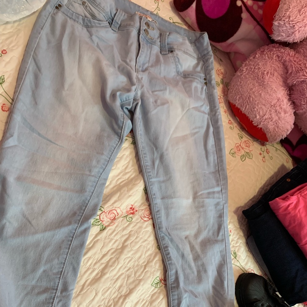 Jeans - Picture 2 of 3
